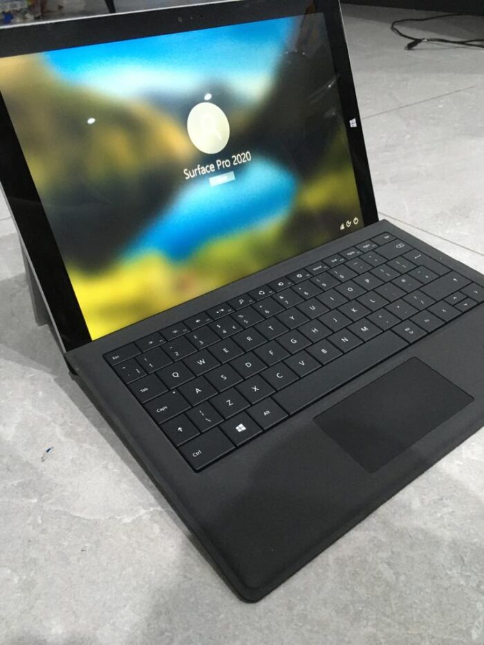 Microsoft Surface Pro 4th Gen i3